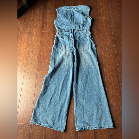 Denim Sleeveless Jumpsuit - Picture 3 of 4